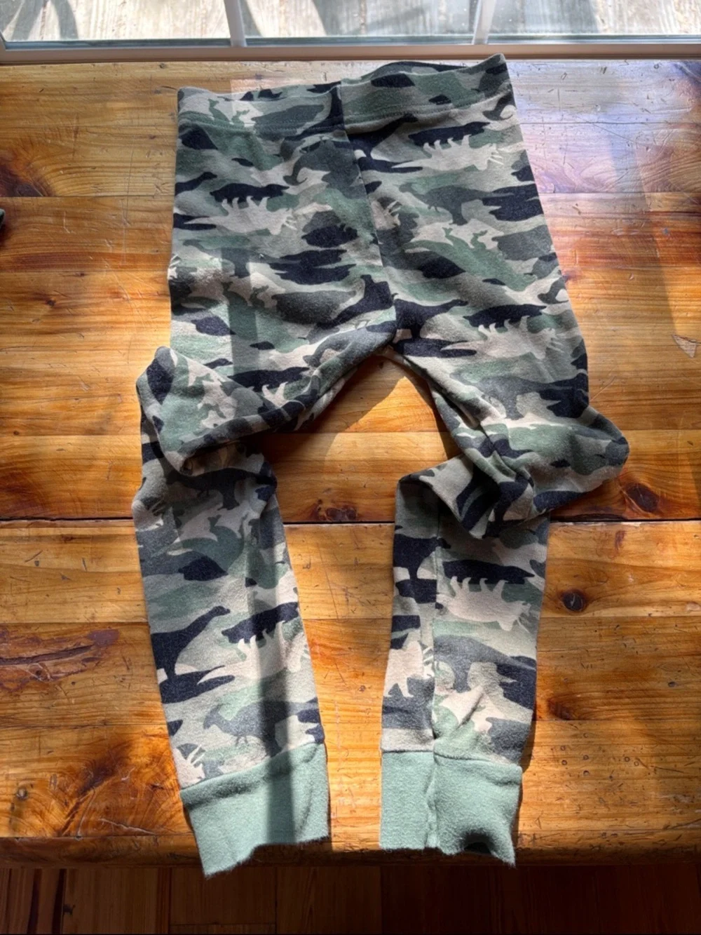 Boys Old Navy Camouflage Pajamas Size 5T